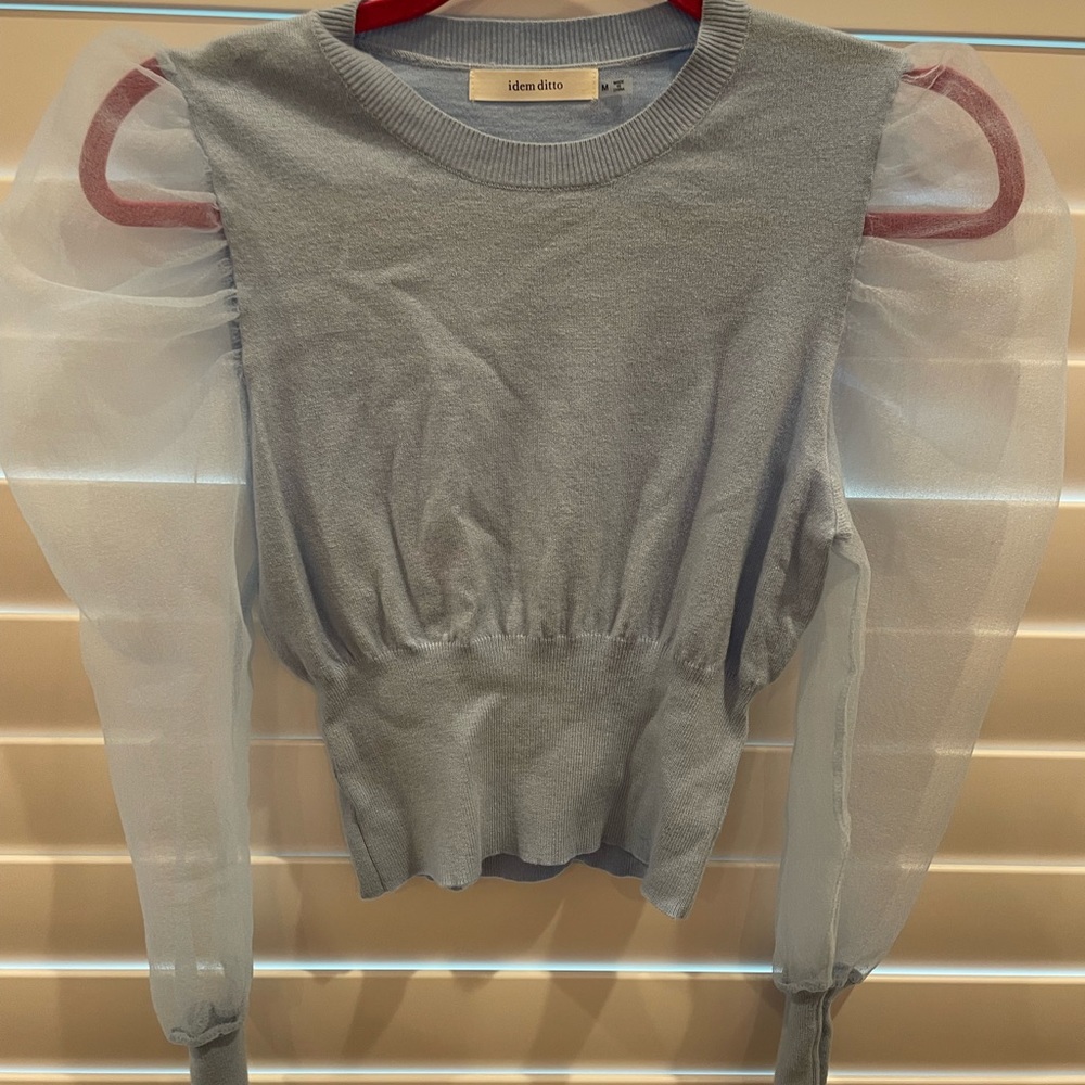 POWDER BLUE PUFF SLEEVE TOP